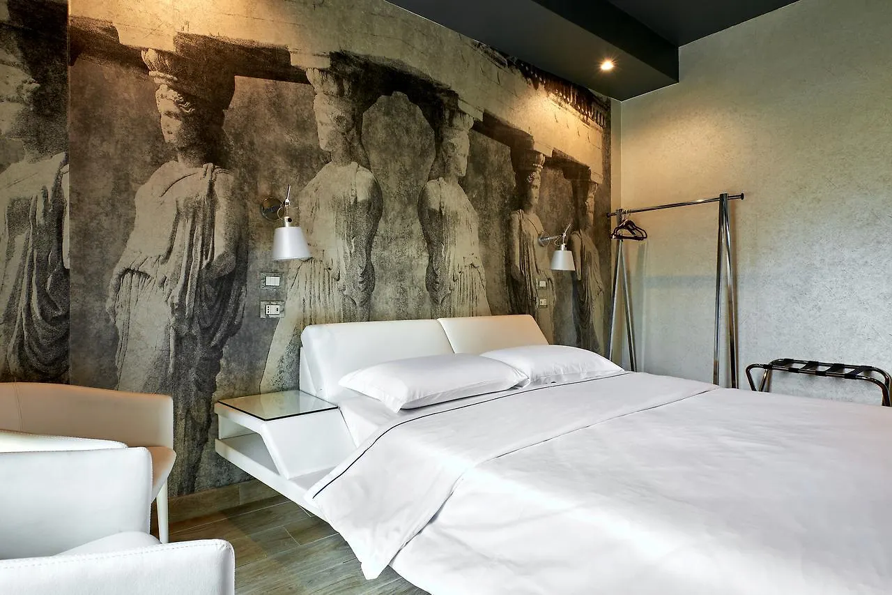 Gasthuis Eleganti Suite In Piazzale Lagosta Milaan