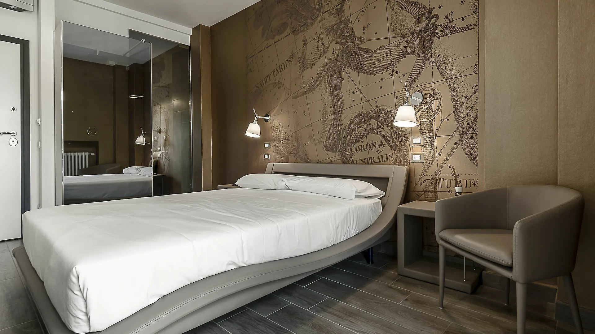 Gasthuis Eleganti Suite In Piazzale Lagosta Milaan